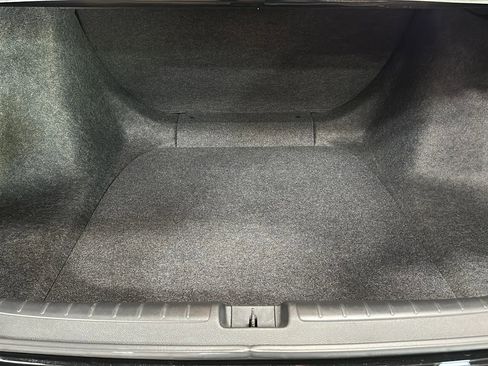 Used 2019 Honda Accord LX image 13