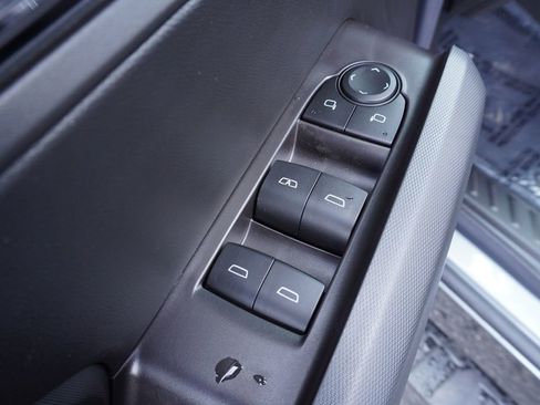 New 2026 GMC Canyon Elevation w/ Convenience Package image 16