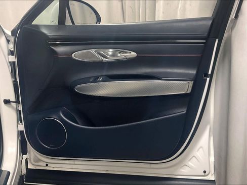 Used 2023 Genesis GV70 2.5T w/ Sport Prestige Package image 12