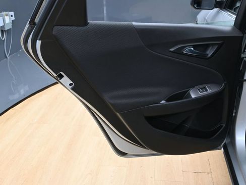 Used 2020 Chevrolet Malibu LS FWD image 28