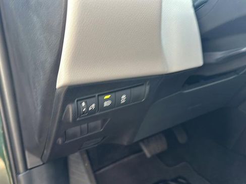 Used 2026 Toyota Corolla Cross LE image 17