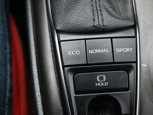 Used 2022 Toyota Camry XSE image 27