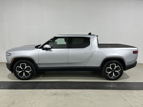Used 2024 Rivian R1T Adventure AWD/4WD image 2