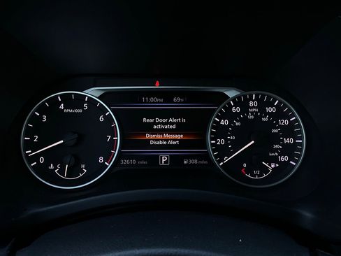 Used 2025 Nissan Sentra SV image 35