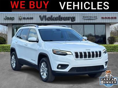 Used 2019 Jeep Cherokee Latitude w/ Cold Weather Group