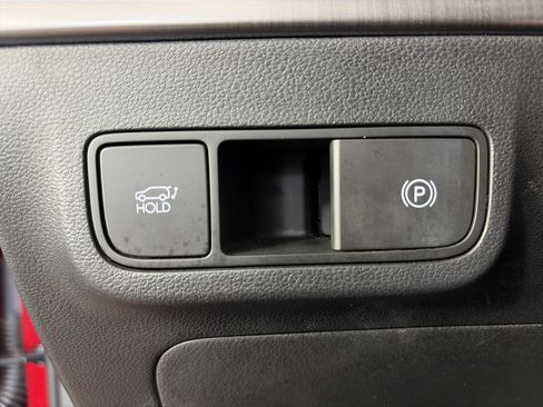 Used 2024 Hyundai Kona Limited AWD/4WD image 32