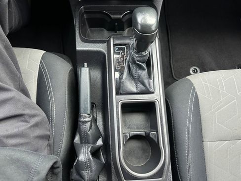 Used 2021 Toyota Tacoma TRD Off-Road w/ Technology Package image 18