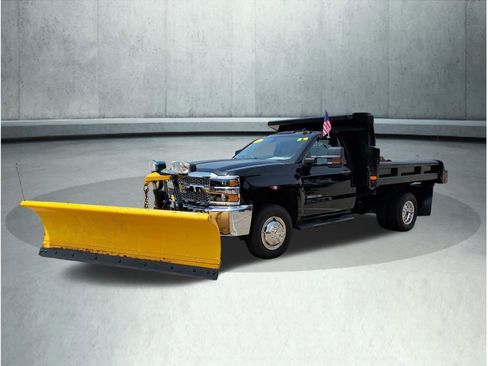 Used 2019 Chevrolet Silverado 3500 W/T w/ WT Convenience Package AWD/4WD image 1