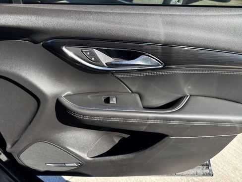 Used 2022 Buick Envision Essence w/ Technology Package I image 20