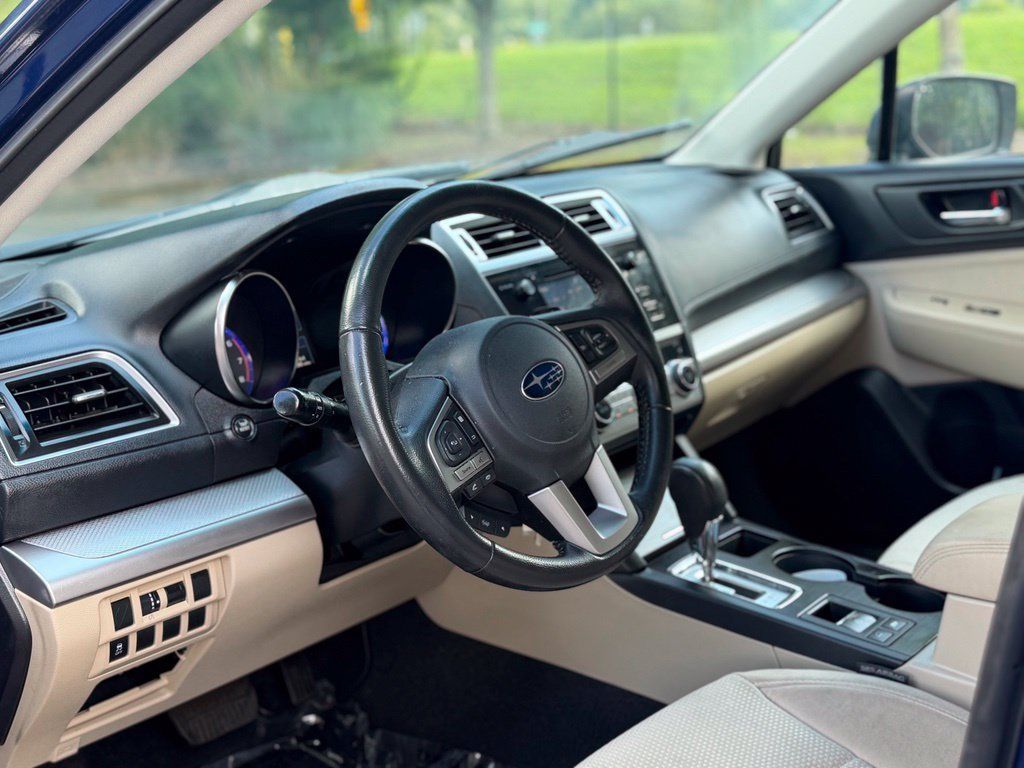 Used 2017 Subaru Outback 2.5i Premium AWD/4WD image 11