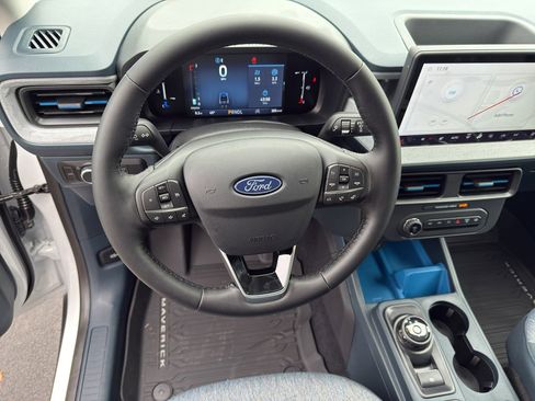 New 2025 Ford Maverick XLT w/ XLT Luxury Package image 18