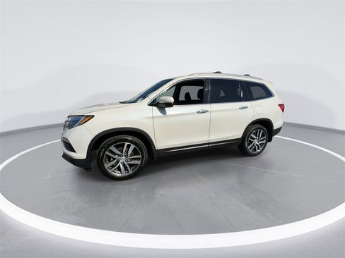 Used 2018 Honda Pilot Elite image 6