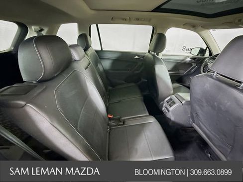 Used 2021 Volkswagen Tiguan SE image 25