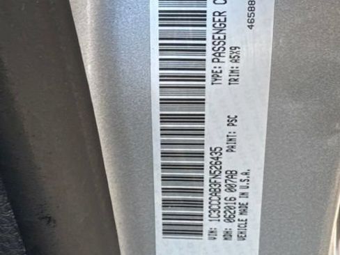 Used 2015 Chrysler 200 Limited w/ Convenience Group FWD image 31