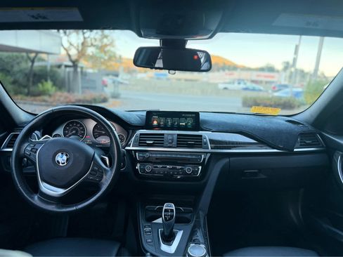 Used 2017 BMW 330i Sedan image 6