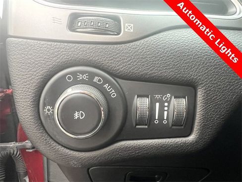 Used 2019 Jeep Cherokee Latitude Plus image 26