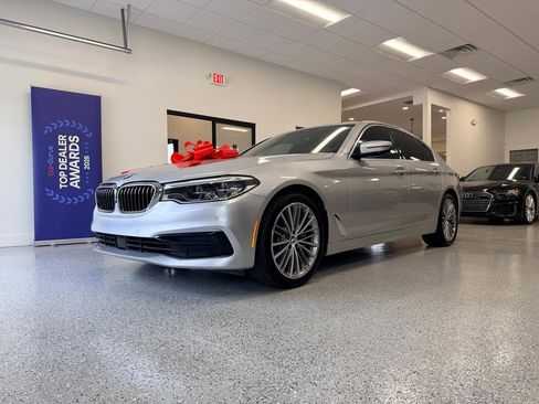 Used 2019 BMW 530i w/ Premium Package image 16