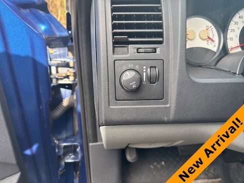 Used 2010 Dodge Dakota ST image 12