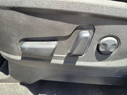 Used 2024 Kia Telluride S w/ S Sunroof Package FWD image 14