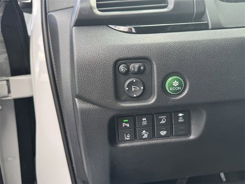 Used 2024 Honda Ridgeline Black Edition image 16