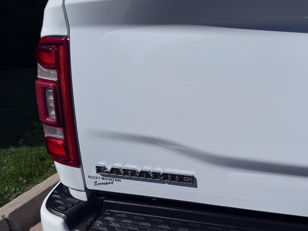 Used 2023 RAM 3500 Laramie AWD/4WD image 8