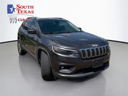 Used 2019 Jeep Cherokee Latitude Plus FWD image 1