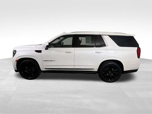 Used 2024 GMC Yukon Denali Ultimate AWD/4WD image 6