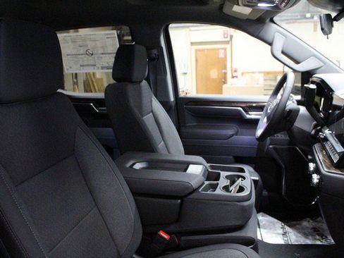 New 2026 GMC Sierra 1500 SLE w/ X31 Off-Road Package image 10