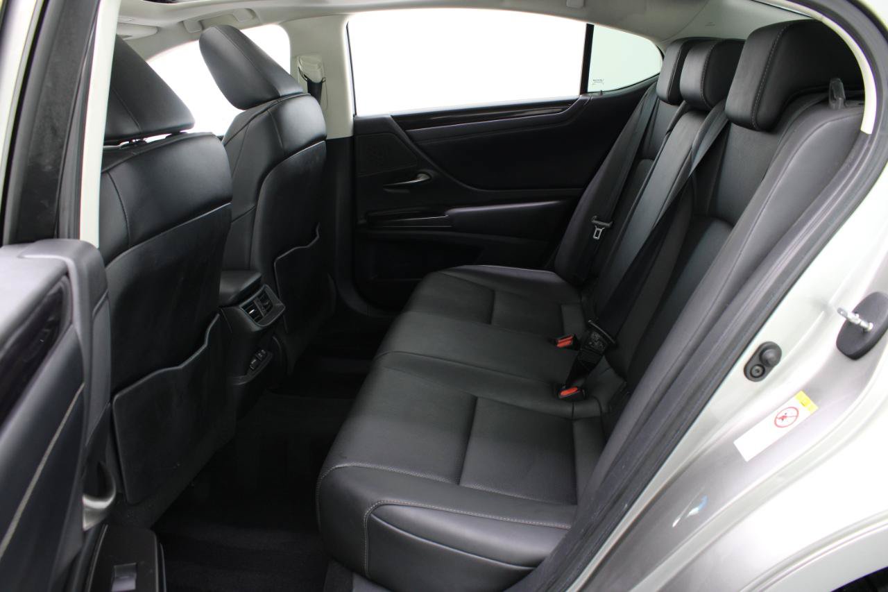 Used 2019 Lexus ES 350 w/ Premium Package FWD image 35
