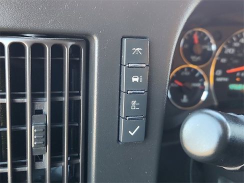 Used 2021 GMC Savana 3500 Extended w/ Power Convenience Package image 15