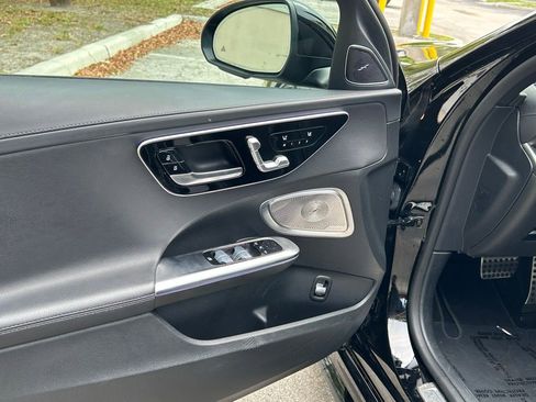 Used 2025 Mercedes-Benz C 300 4MATIC Sedan image 15