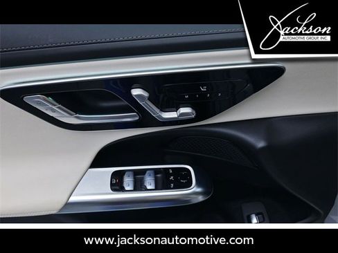 Used 2025 Mercedes-Benz E 350 Sedan image 20