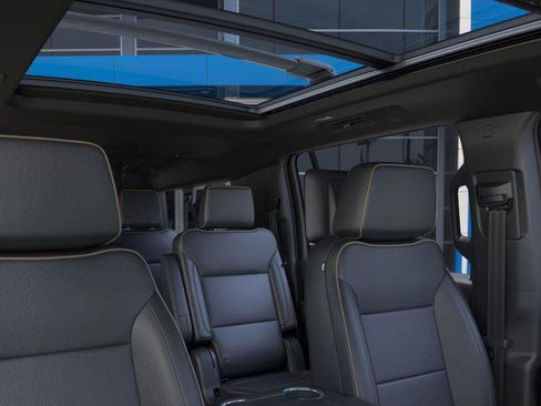 New 2026 Chevrolet Suburban Premier image 24