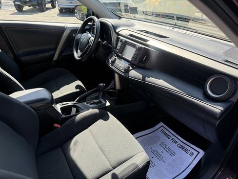 Used 2018 Toyota RAV4 XLE AWD/4WD image 37