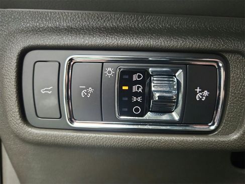 Used 2022 Lincoln Corsair Reserve w/ Sport Package image 35