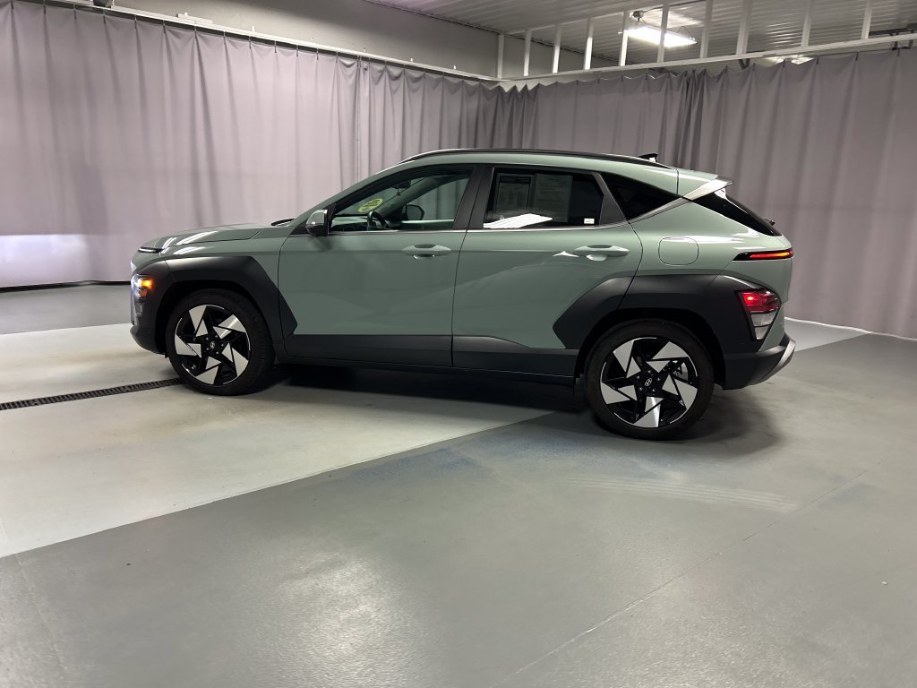 Used 2026 Hyundai Kona Limited FWD image 4