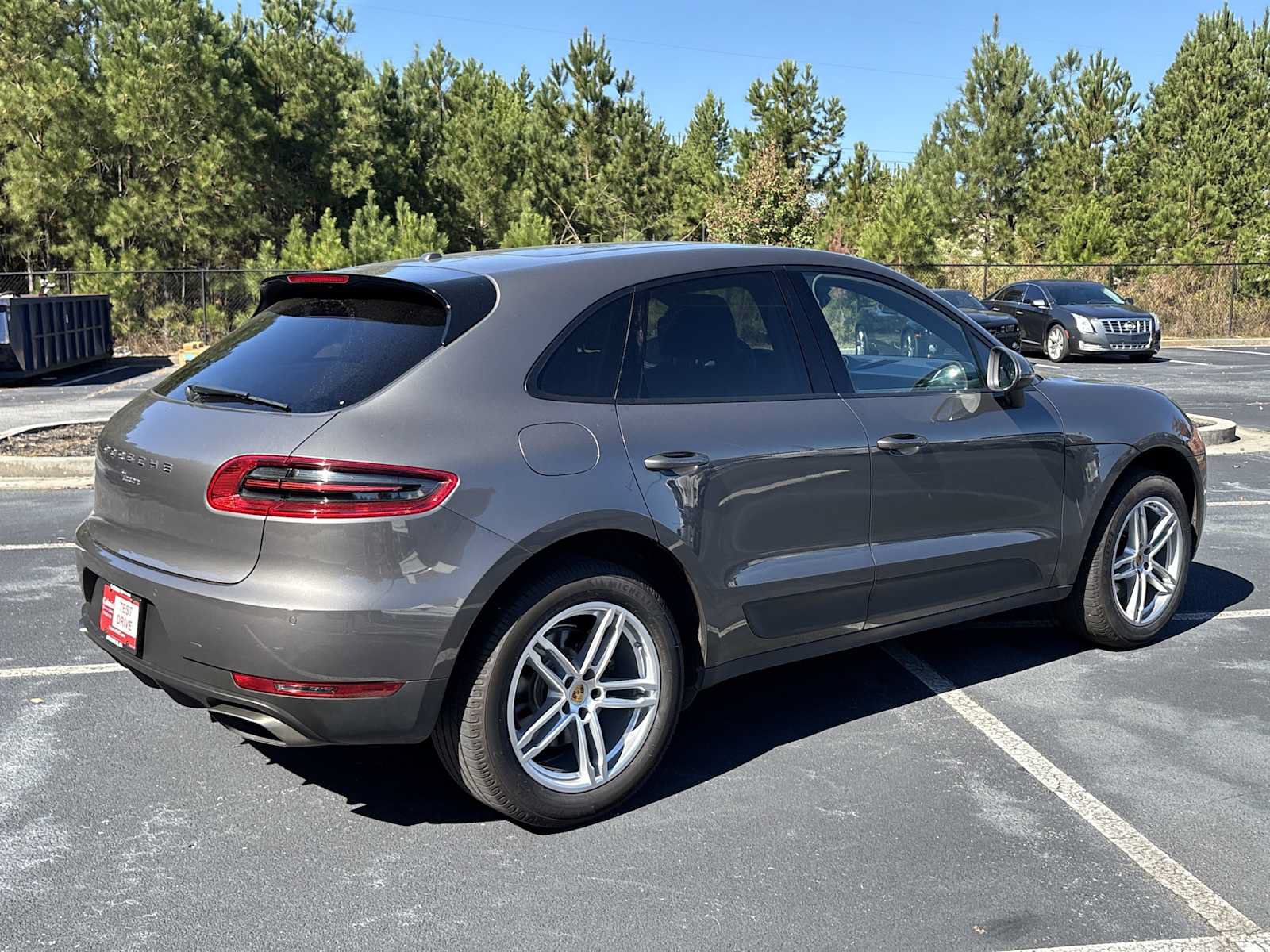 Used 2018 Porsche Macan AWD/4WD image 26