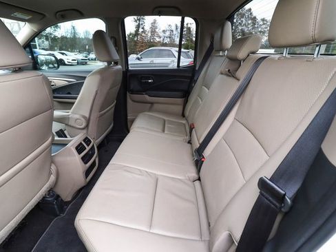 Used 2017 Honda Ridgeline RTL-T image 41