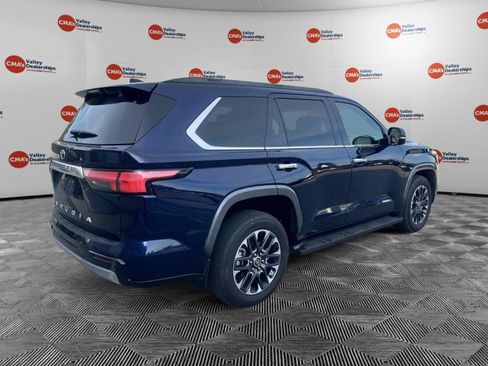 Used 2023 Toyota Sequoia Limited w/ Tow Technology Package AWD/4WD image 5