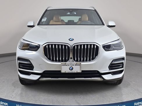Certified 2023 BMW X5 xDrive40i w/ Premium Package AWD/4WD image 2