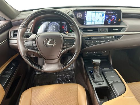 Used 2019 Lexus ES 300h w/ Premium Package image 23