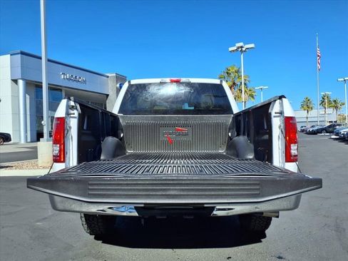 Used 2017 Ford F150 XLT image 13