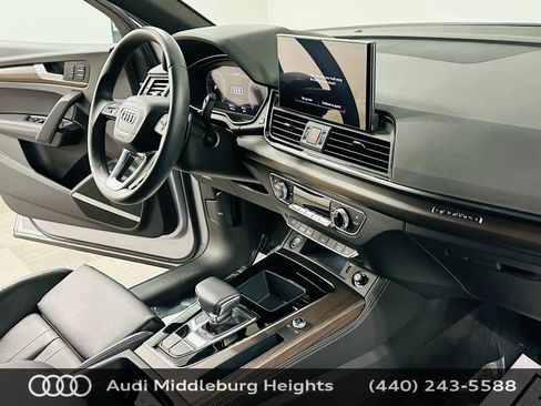 Certified 2023 Audi Q5 2.0T Premium Plus w/ Premium Plus Package AWD/4WD image 8