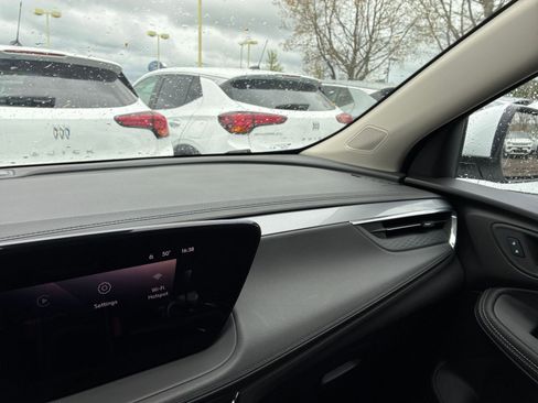 Used 2025 Buick Encore GX Preferred AWD/4WD image 35