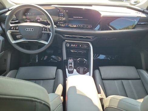 Certified 2025 Audi Q5 Premium Plus w/ Premium Plus image 2