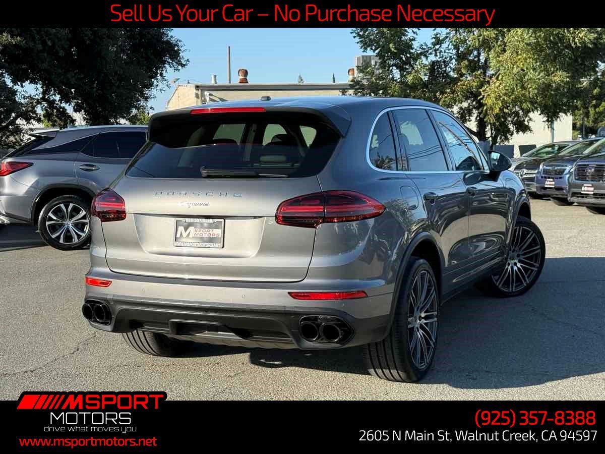 Used 2016 Porsche Cayenne AWD/4WD image 6