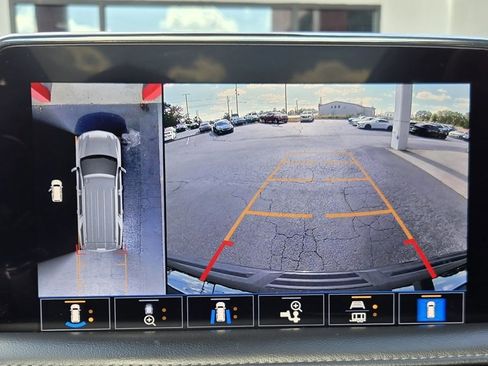 Used 2021 Chevrolet Tahoe Z71 image 27