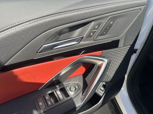 Used 2025 BMW X2 xDrive28i image 19