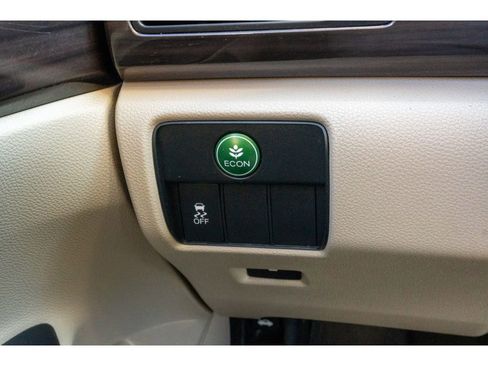 Used 2016 Honda Accord EX-L image 29