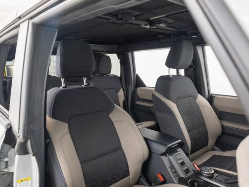 Used 2022 Ford Bronco Wildtrak image 24